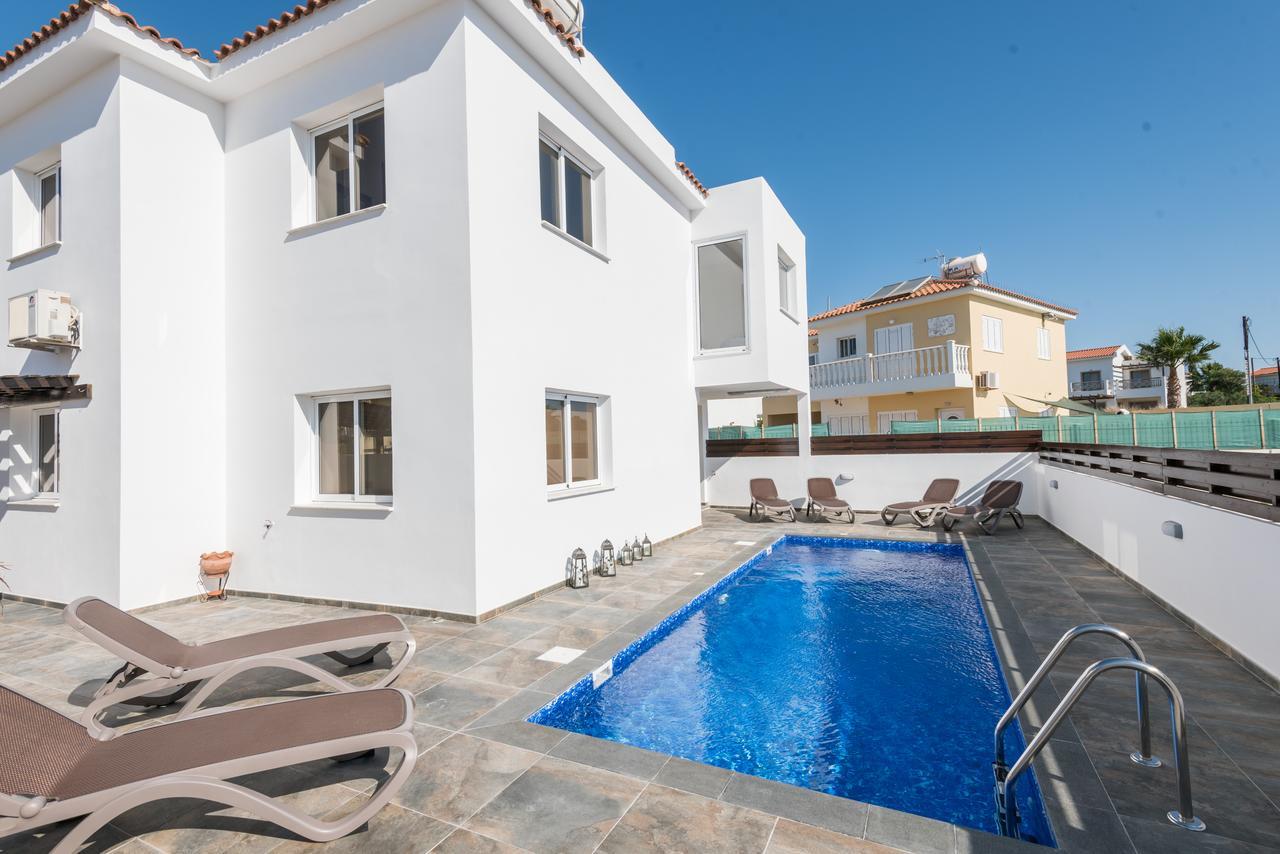 Valmare * Ayia Napa