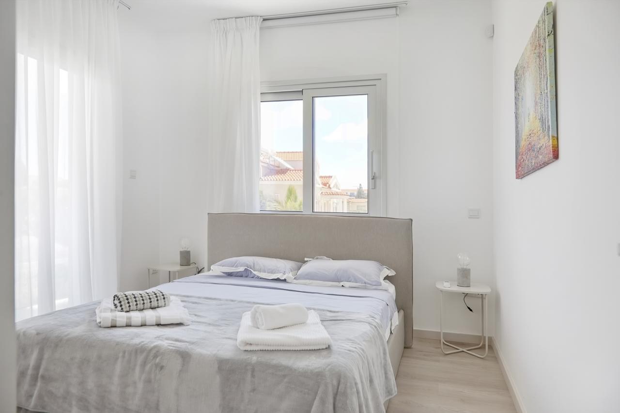 Royal 4 Bedroom Seafront Holiday home Ayia Napa