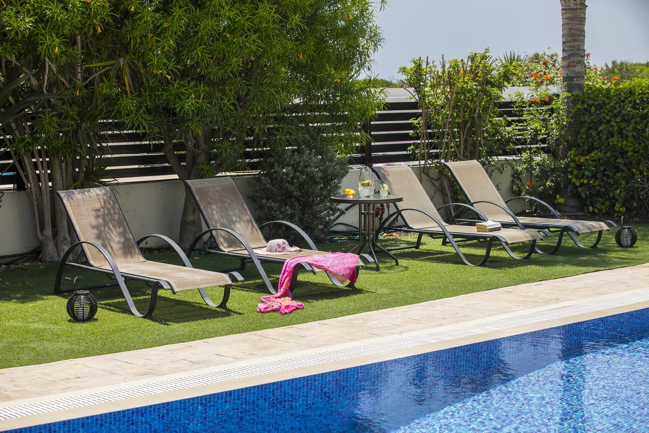 Villa Elias