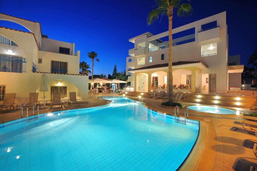 Petrosana Aparthotel Agia Napa