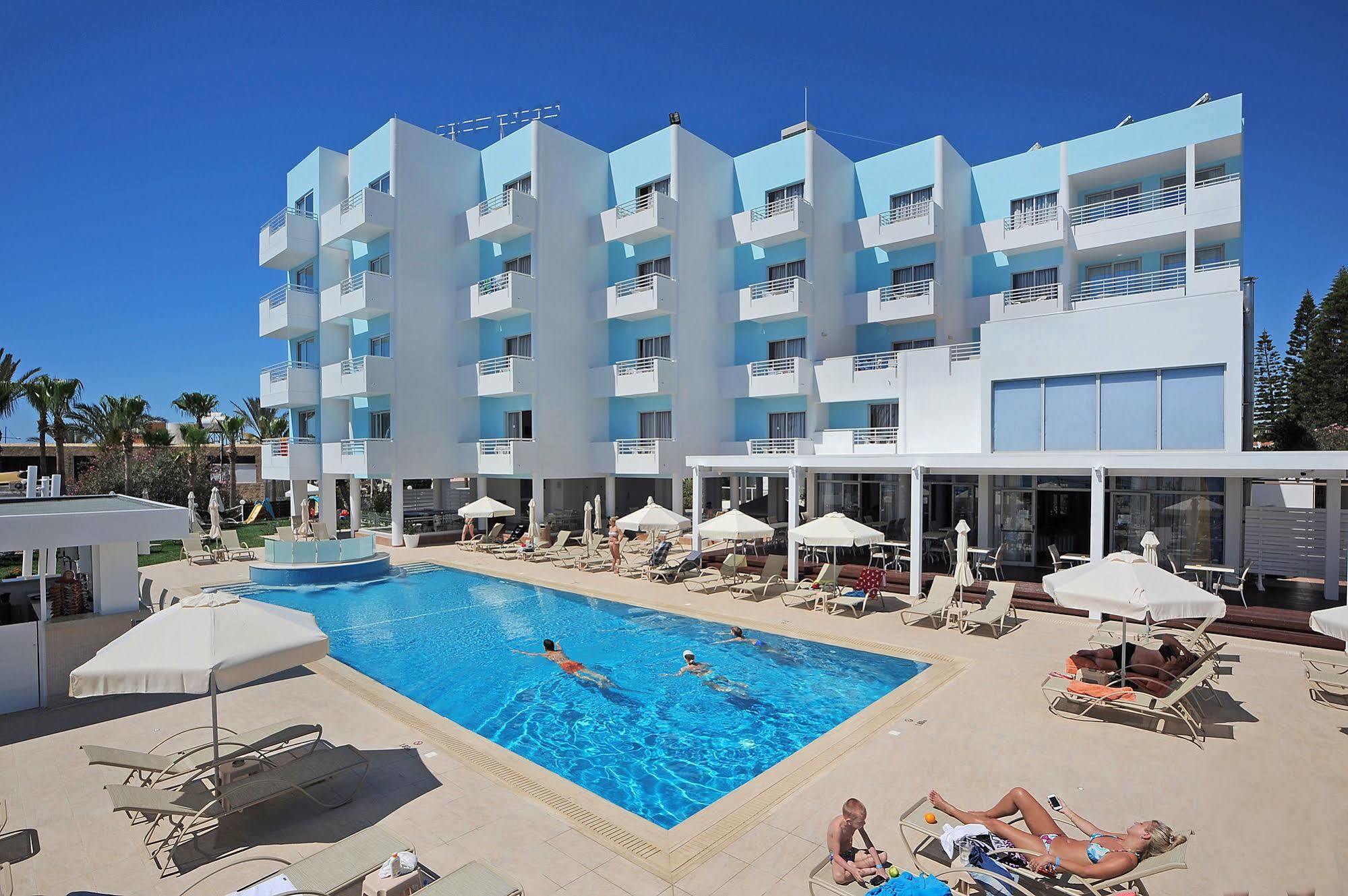 Okeanos Boutique Ayia Napa