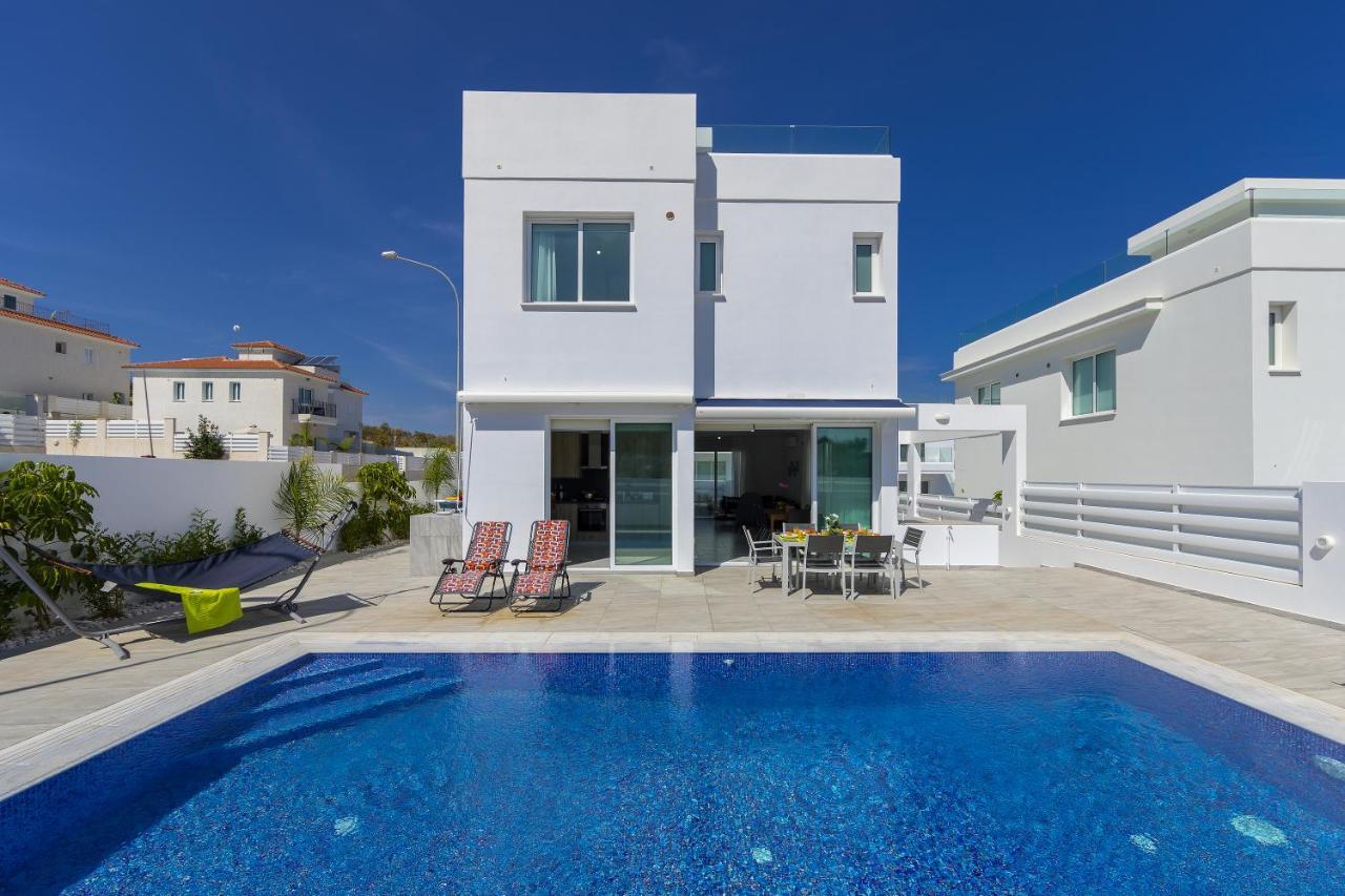 Villa Protaras Araella *