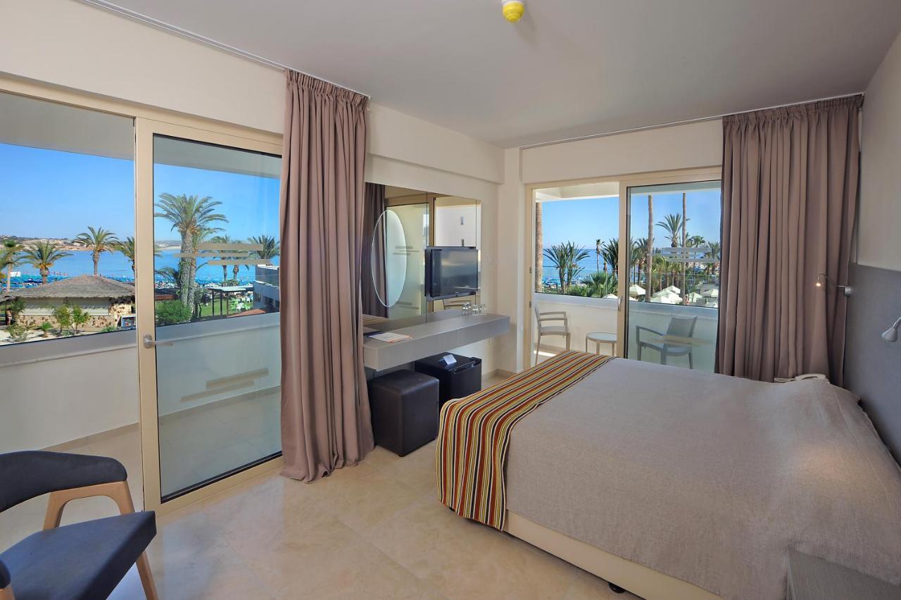 Hotel Nelia &