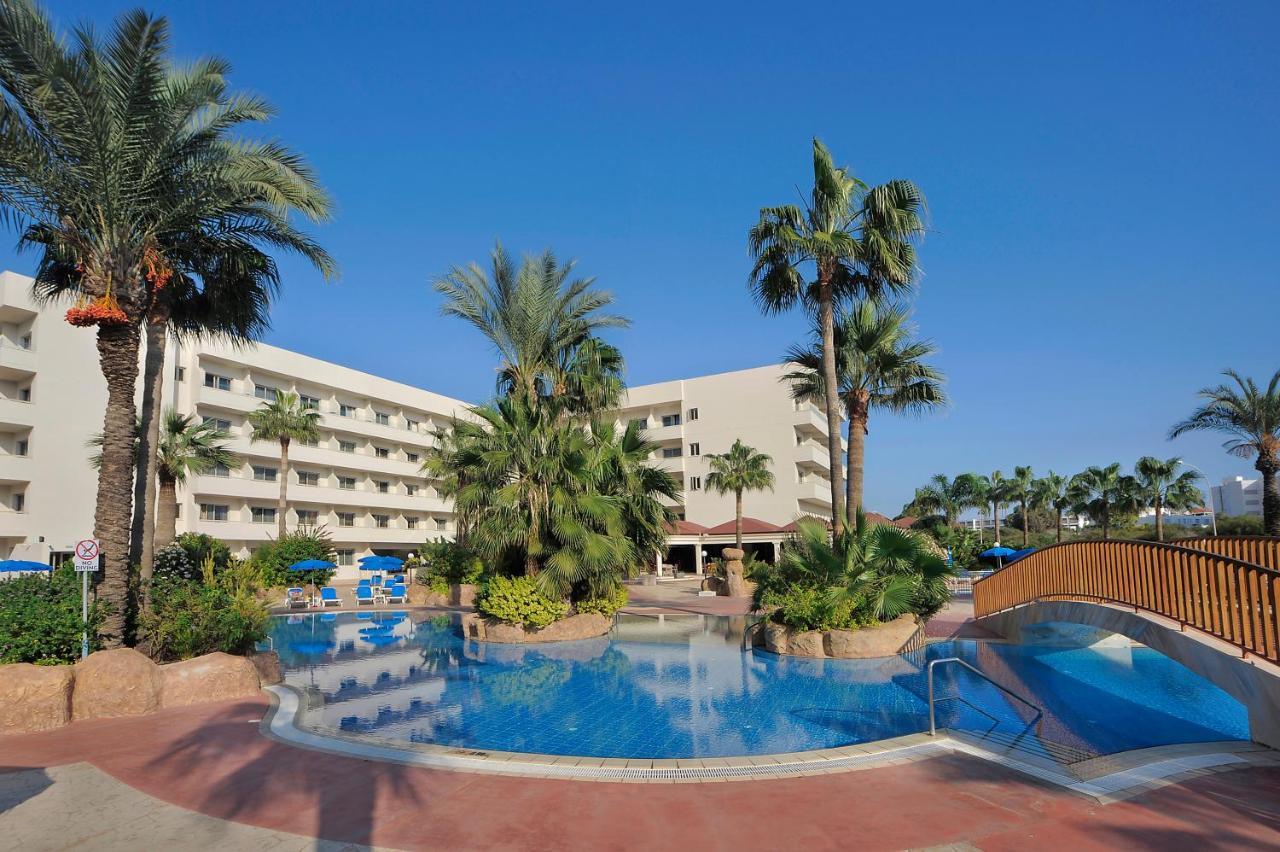 Nissiana & Hotel 3*