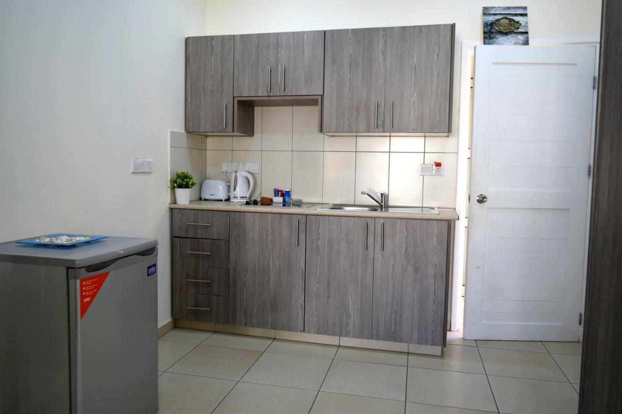 Cross Road Apartment Ayia Napa