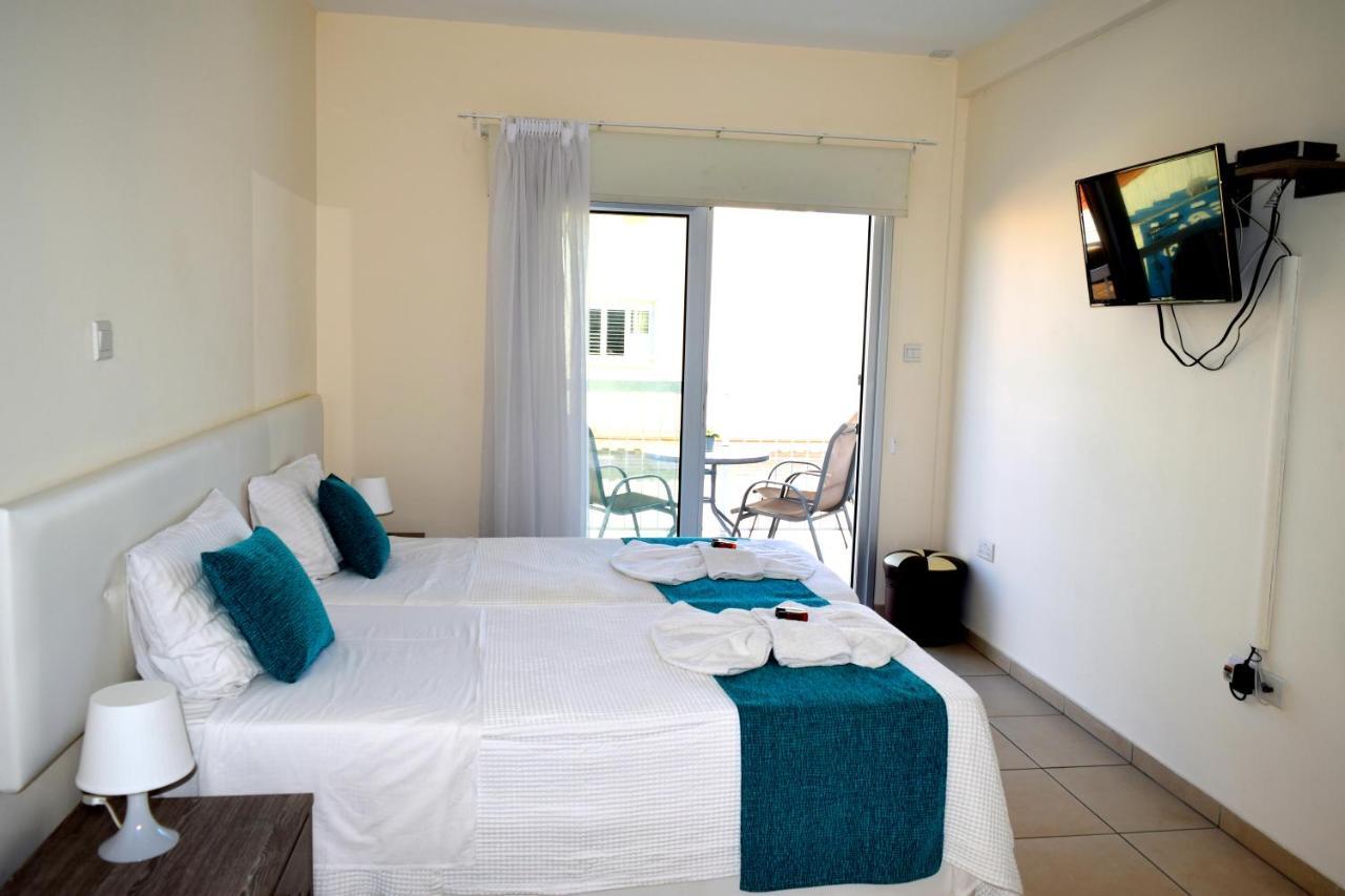 Apartment Cross Road Ayia Napa