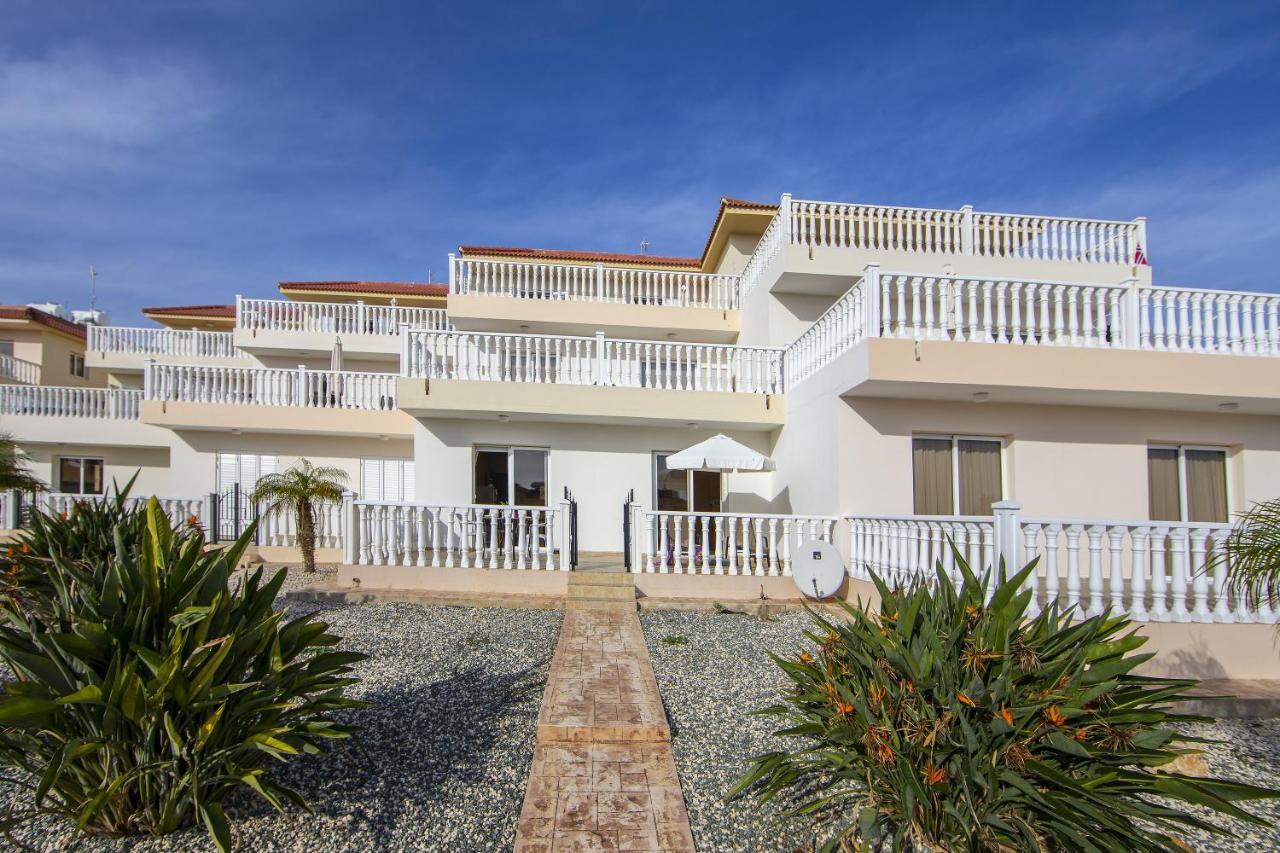 Estelle * Agia Napa