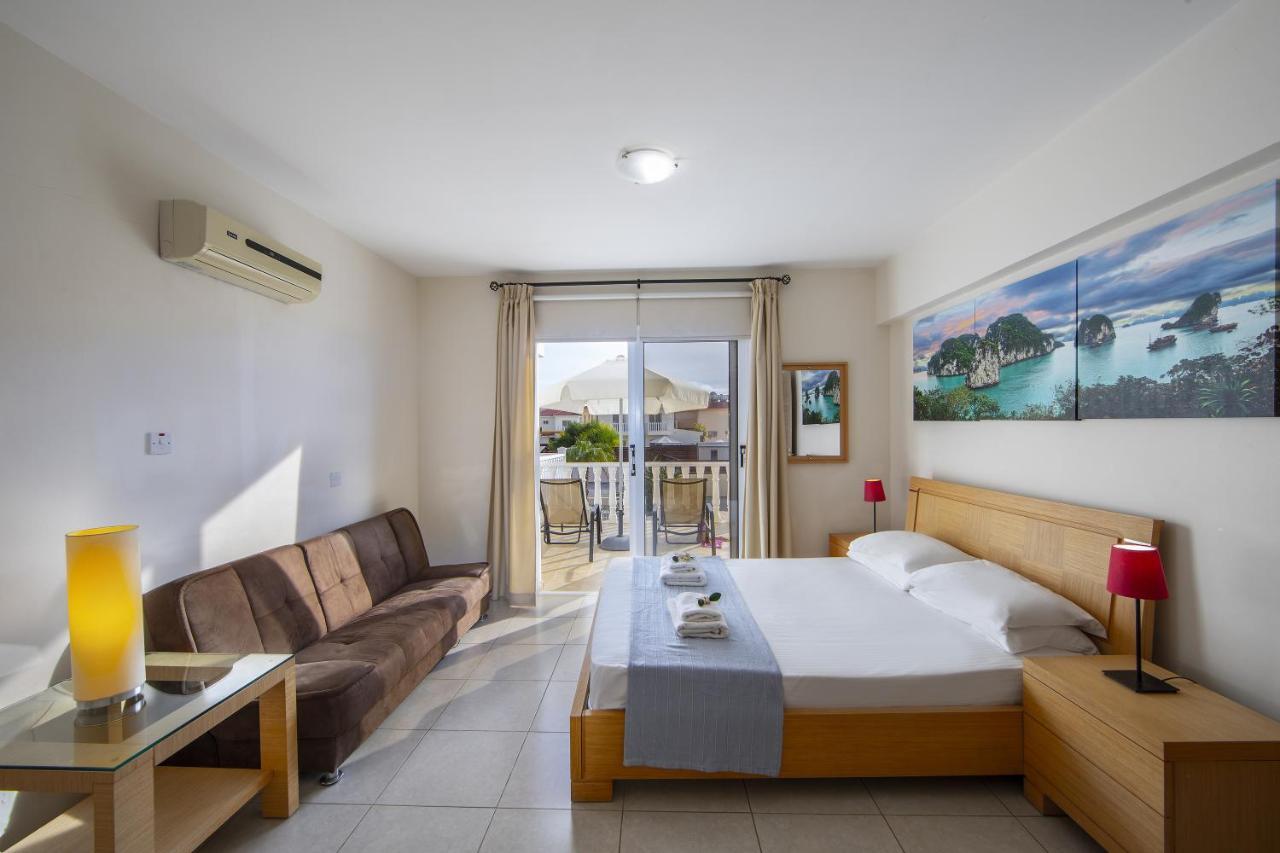 Estelle Apartment *