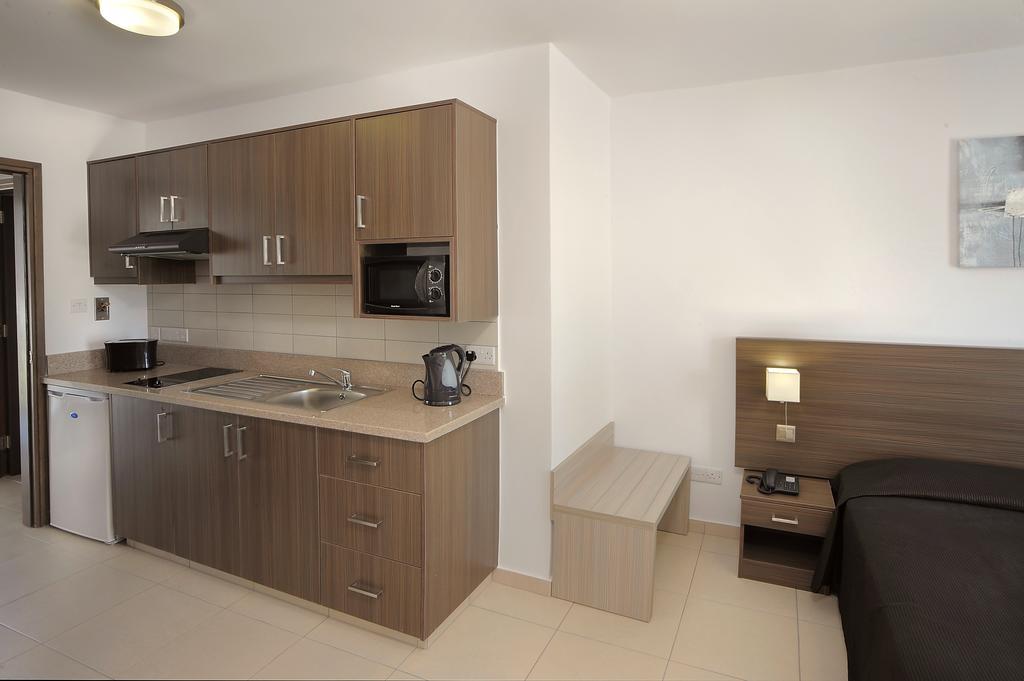 Petrosana Aparthotel Agia Napa