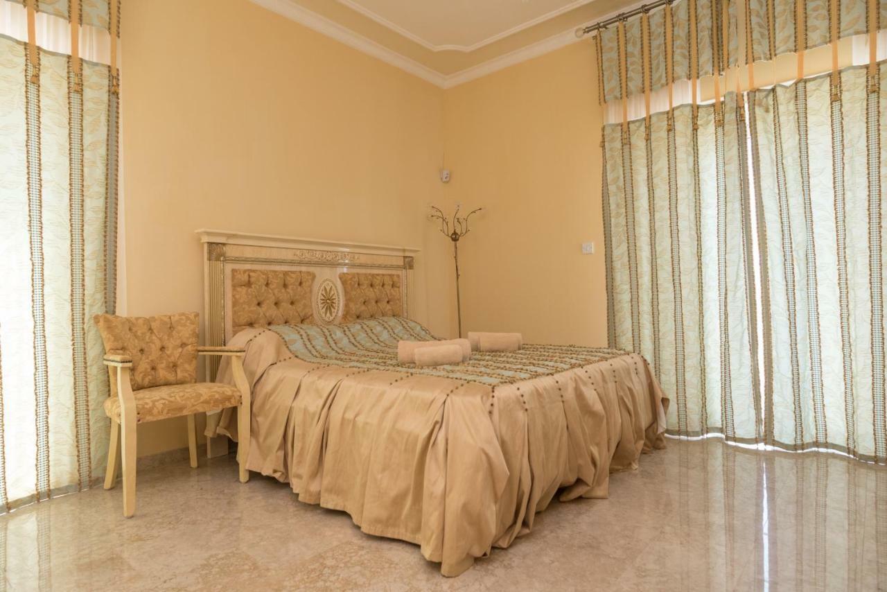 Aphrodite Villa *
