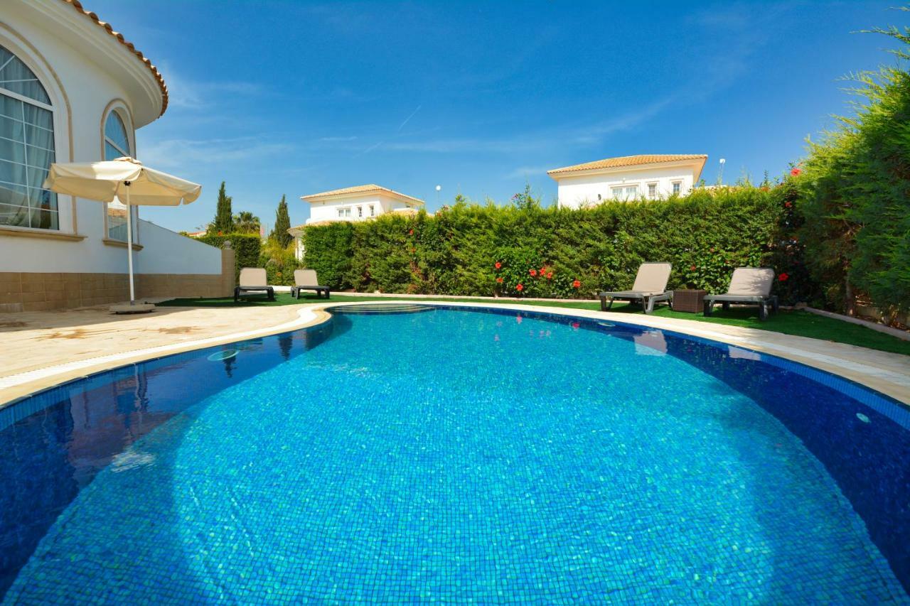 Aphrodite Villa *