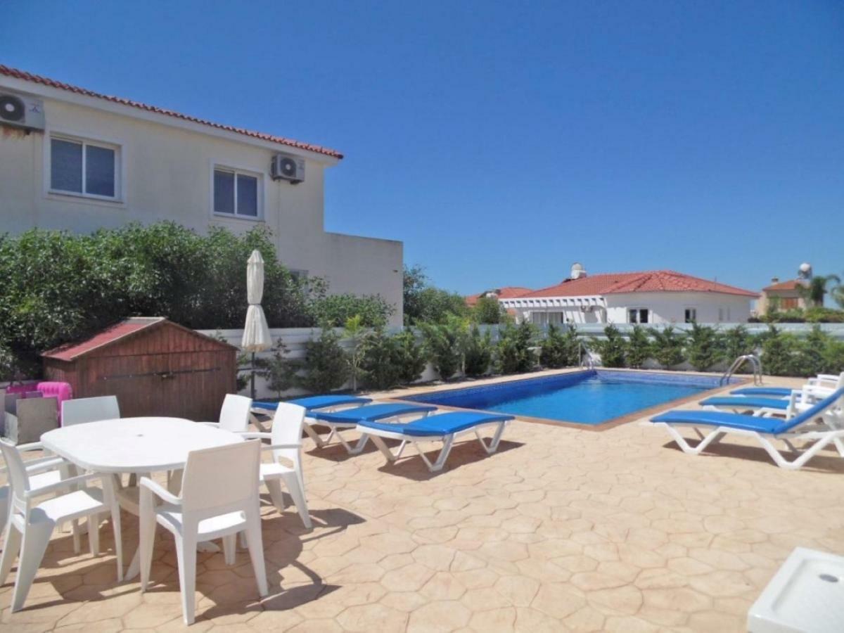 Villa Harsha *