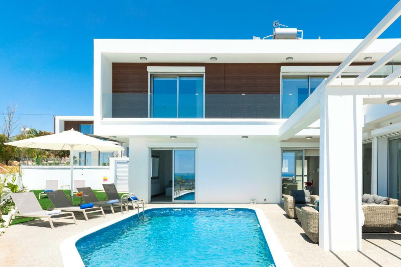 Rubi Villa