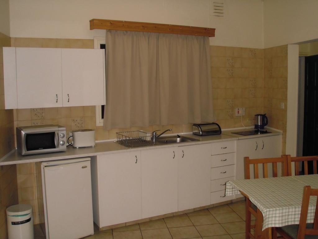 Aparthotel Eligonia 3*