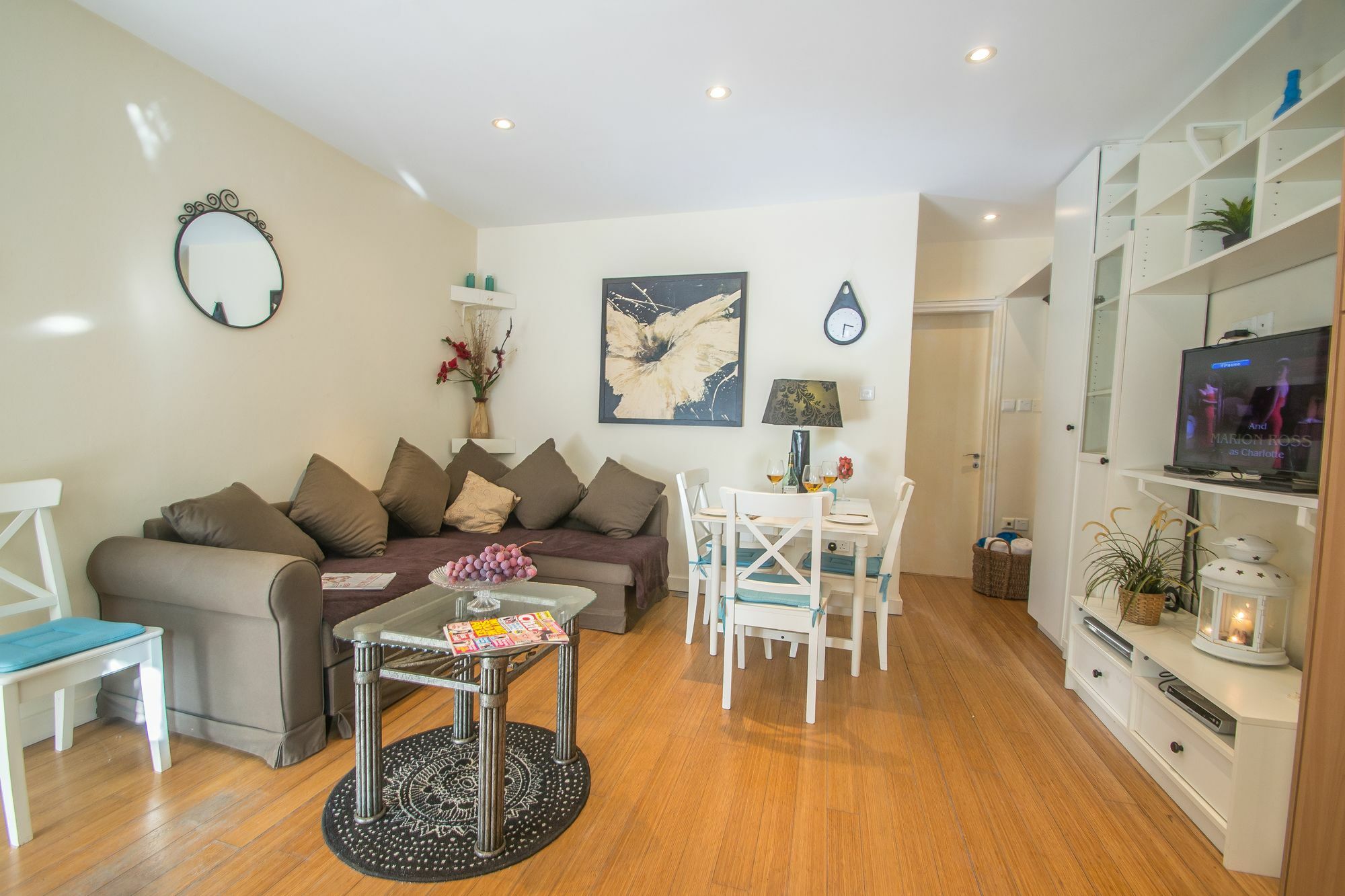 Chrysland Apartment