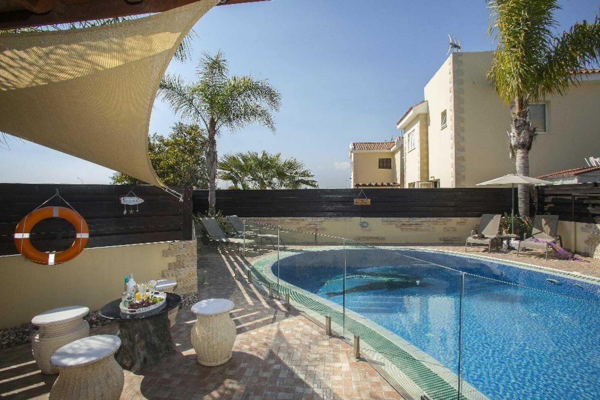 Tropical Villa Ayia Napa