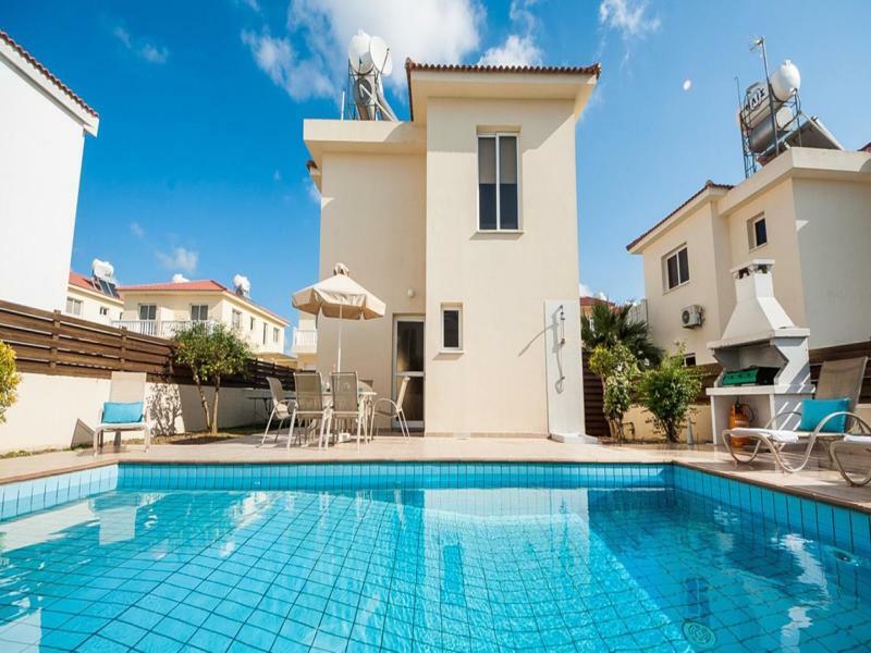 Oceanview Luxury 003