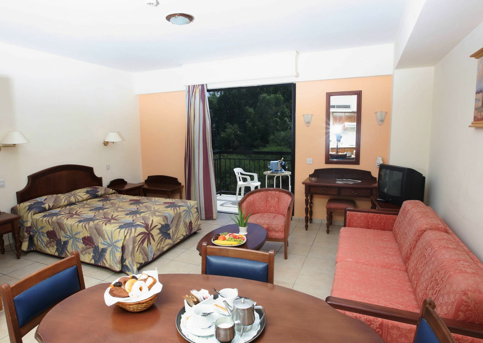 Hotel Tsokkos Gardens 4*