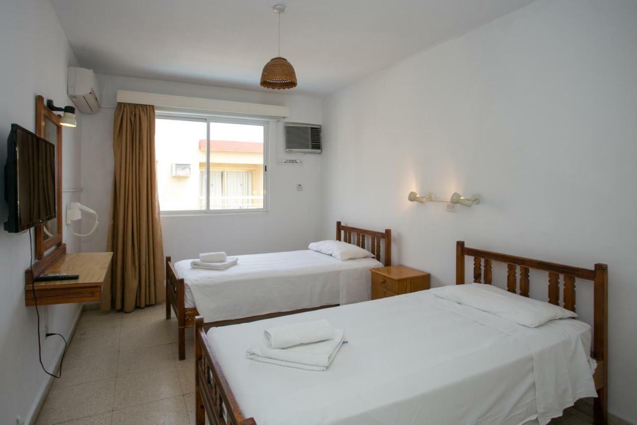 Barbara Annex Aparthotel 3*