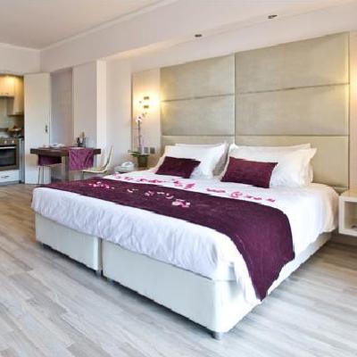Atlantis 4*