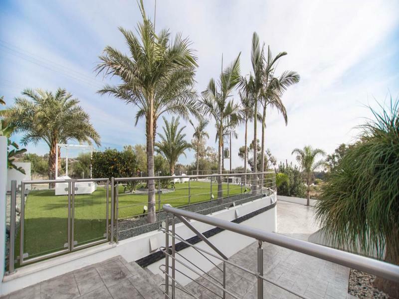 Rent Private 061 Villa