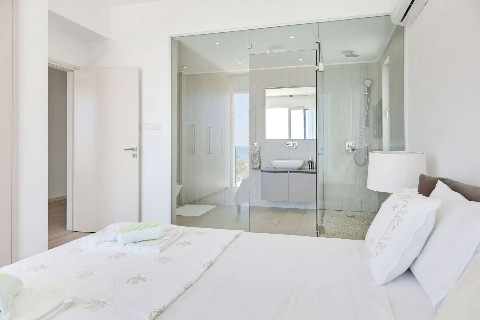 Royal Elite Luxury *
