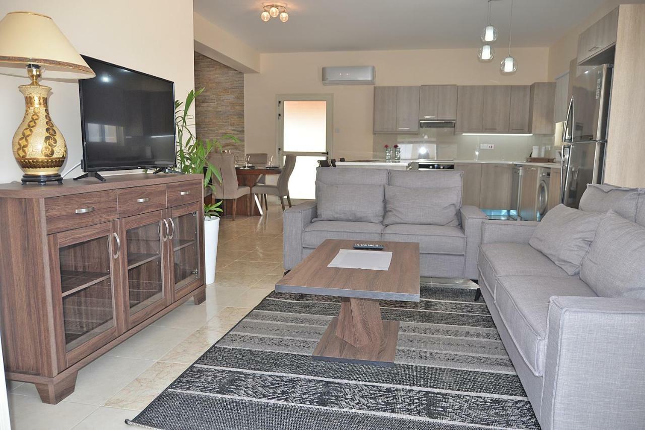 Aphrodite Nissi Villa *