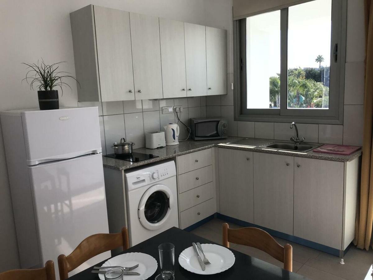 Nissi 3 Bedroom Apartment