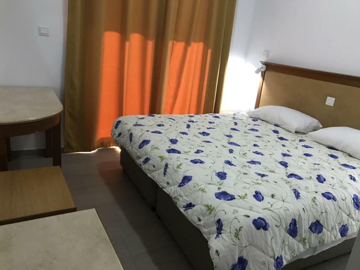 Nissi 3 Bedroom Apartment *