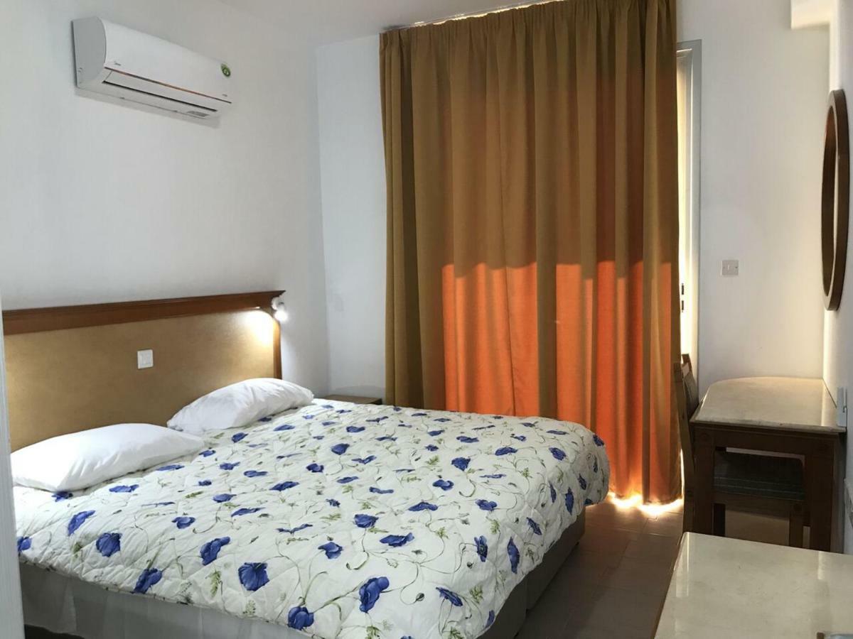 Nissi 3 Bedroom Apartment *