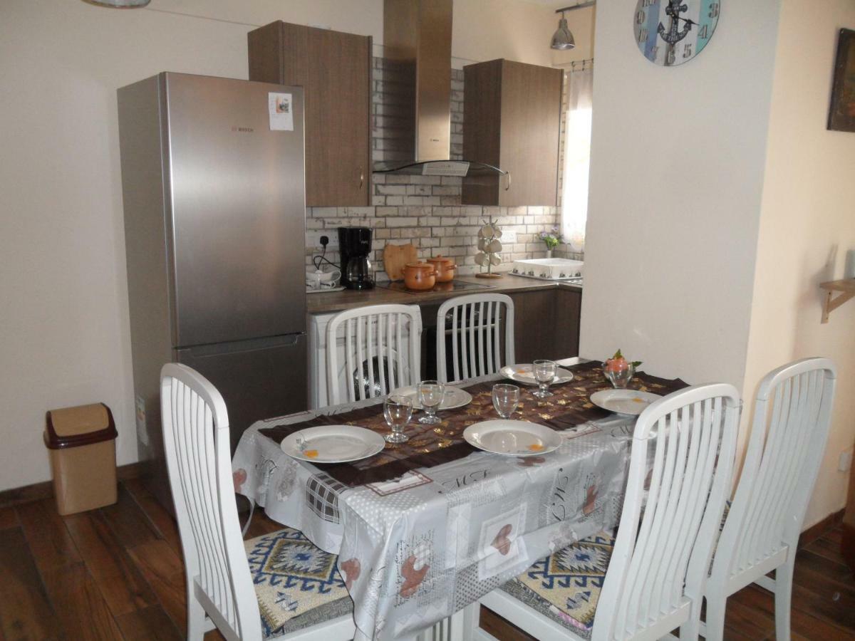 Sunshine Apts, Two Bedroom , Free Internet, No 3 Ayia Napa