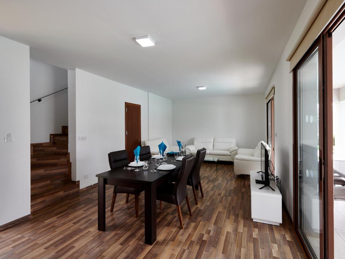 Villa Angie Luxury *