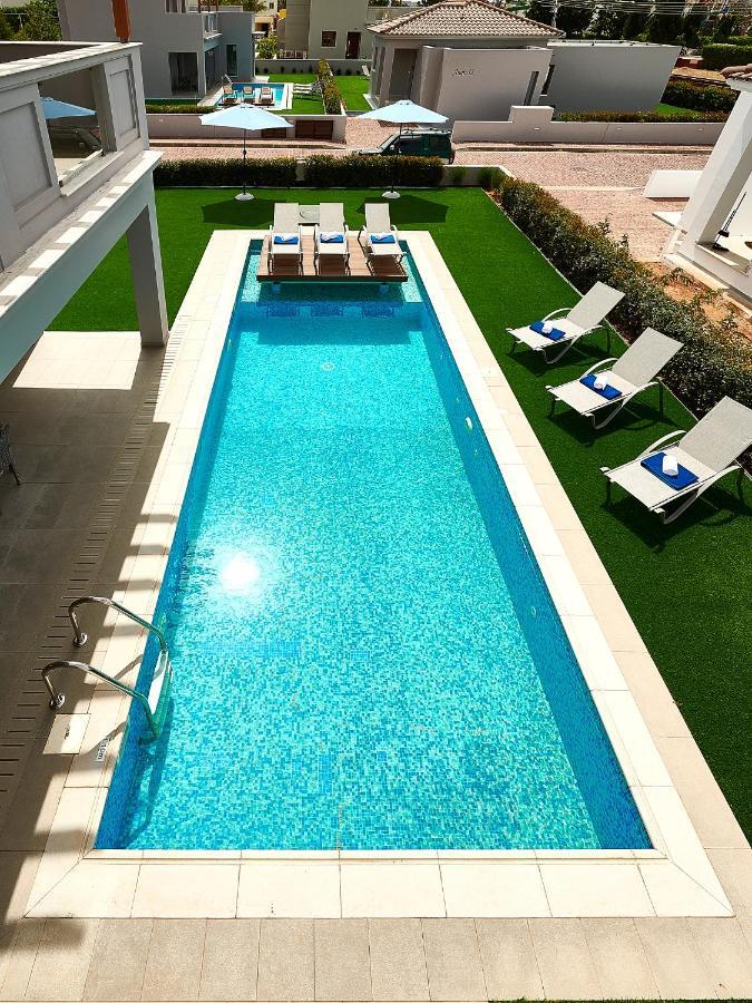 Angie Luxury Villa *