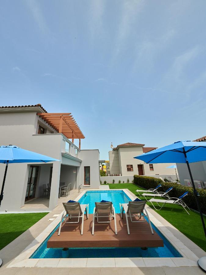 Angie Luxury Villa *