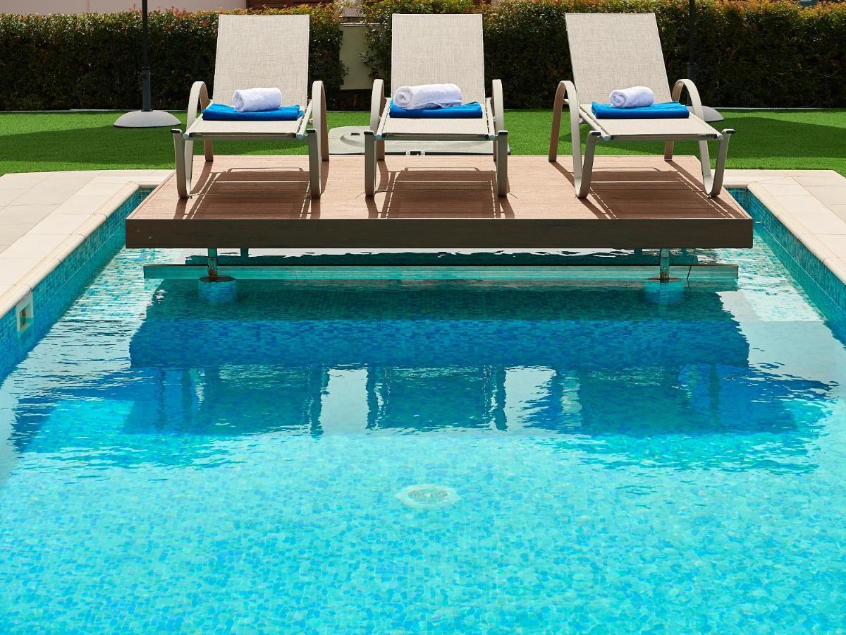 Angie Luxury Villa *