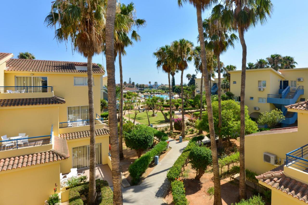 Makronisos Village 3* Agia Napa