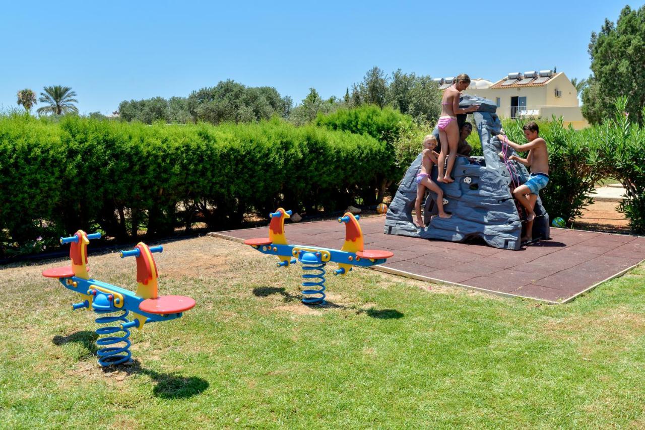 Makronisos Village 3*