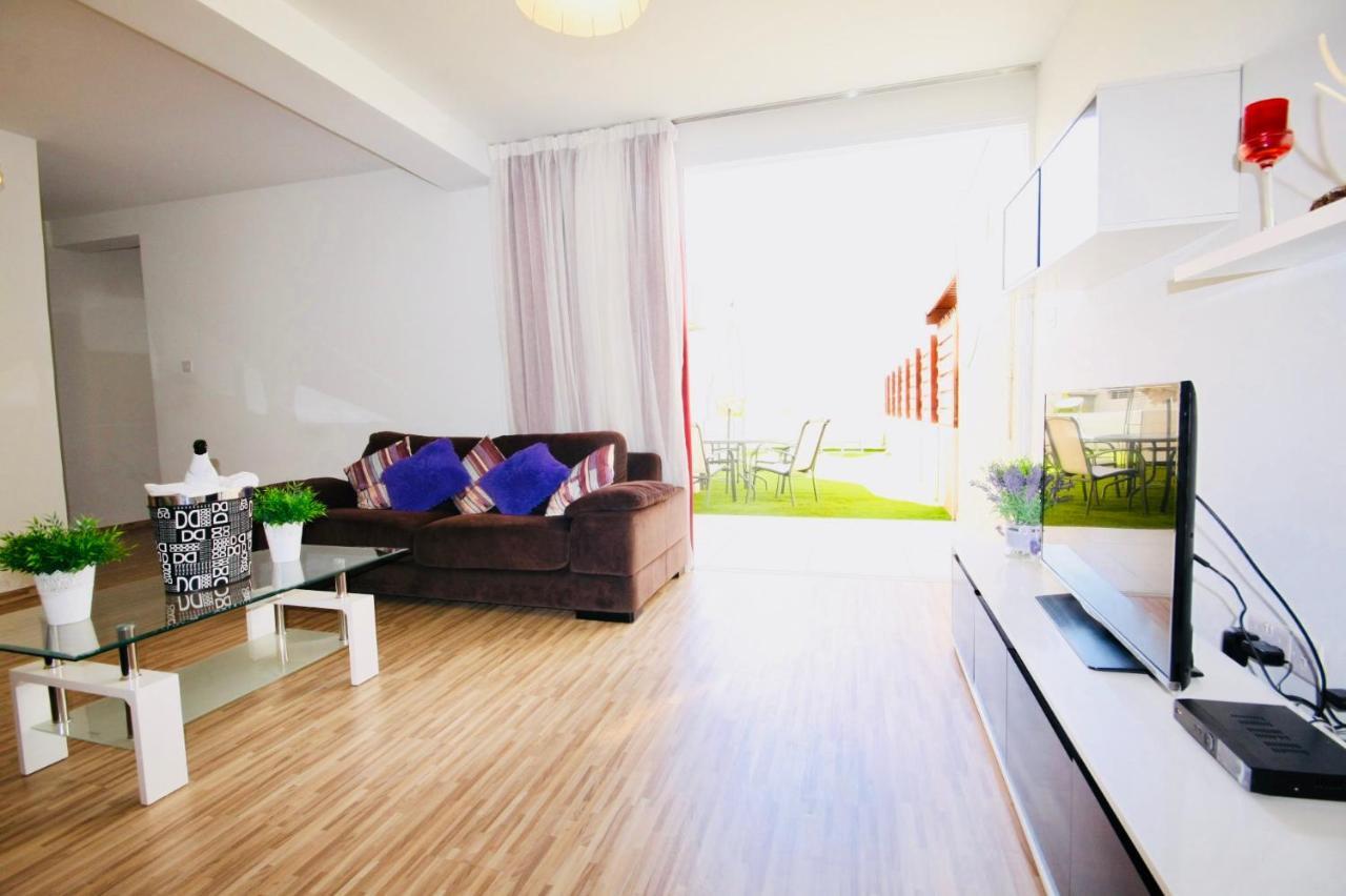Big 2 Bedroom, Xxl Pool, In Hearth Of Apartment Agia Napa
