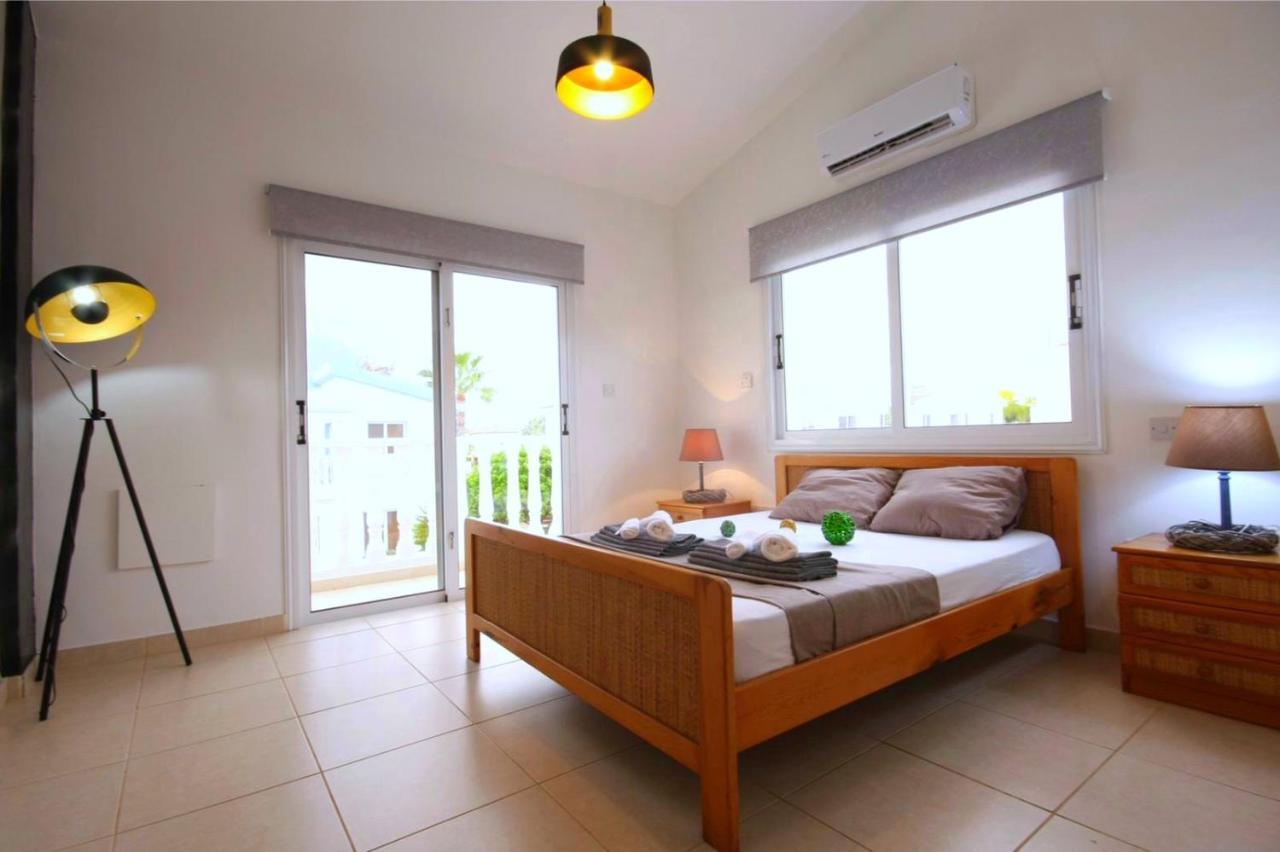Beach Sea View, Xxl Pool, 4 Bedroom *
