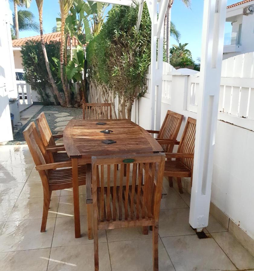 Villa A- Luxury Sea Next To The Beach