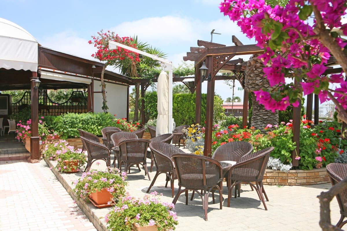 Aparthotel Makronisos Village 3*