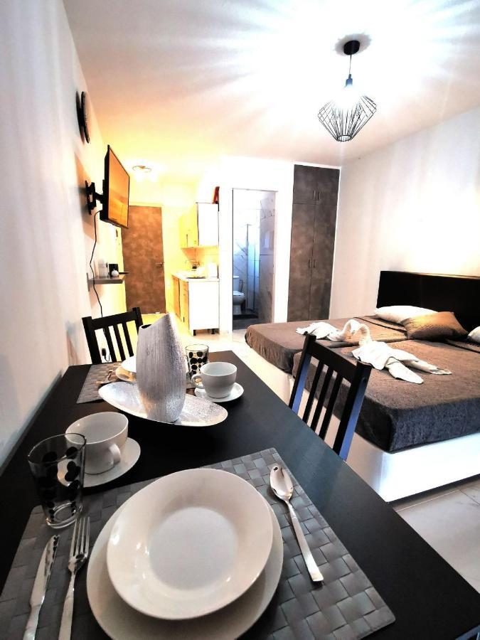 Eleana Apartment