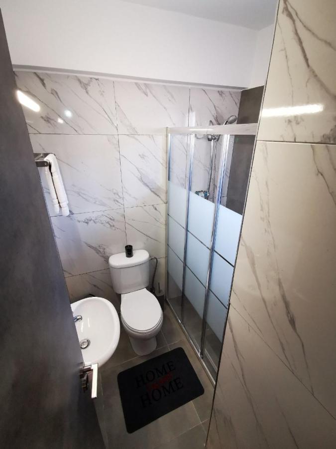 Eleana Apartment *