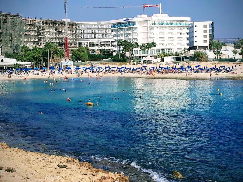Christopher's Sandy * Ayia Napa