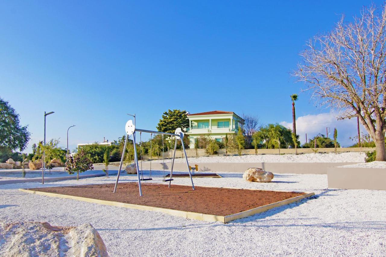 Paradisia Villa *