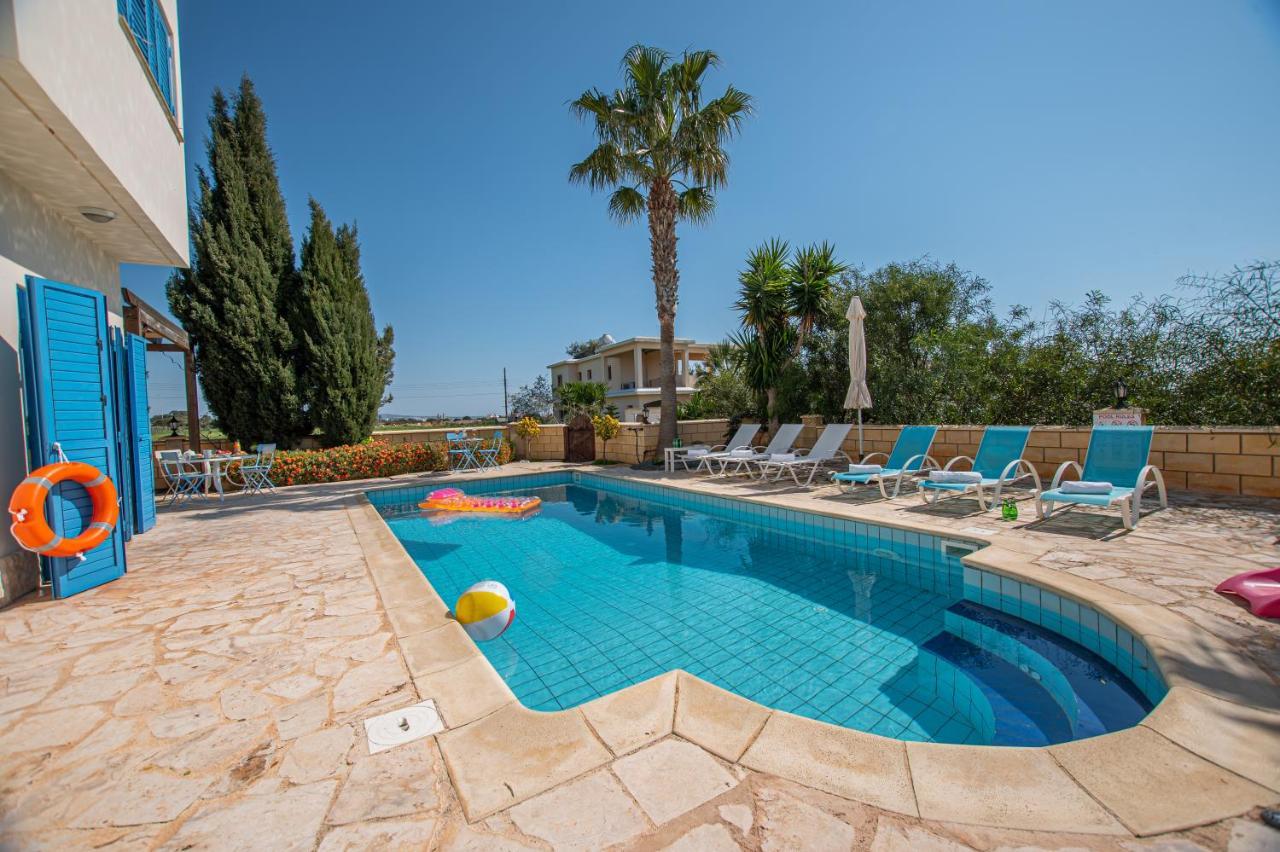 Villa Blue