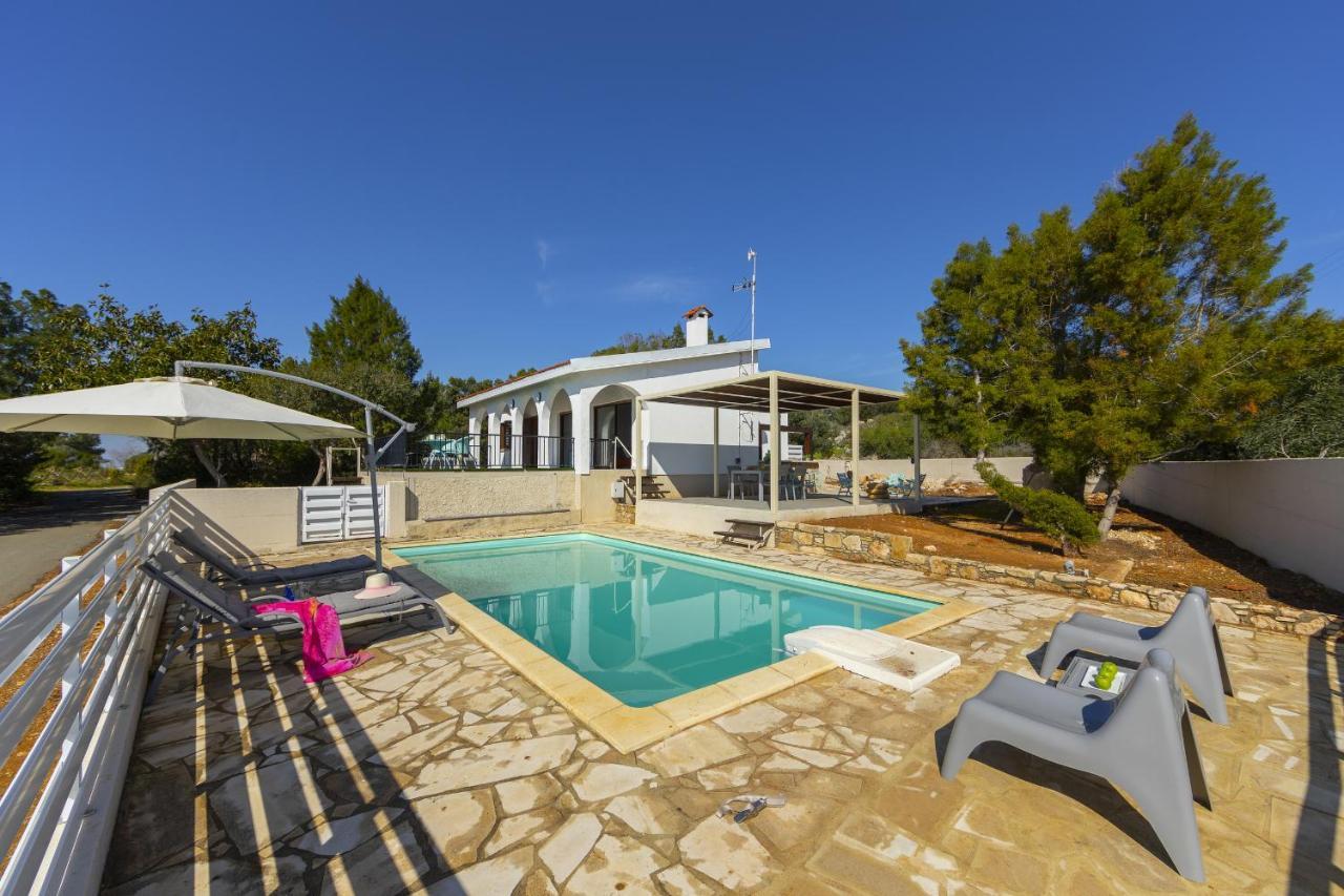 Ammos Sea View Villa *