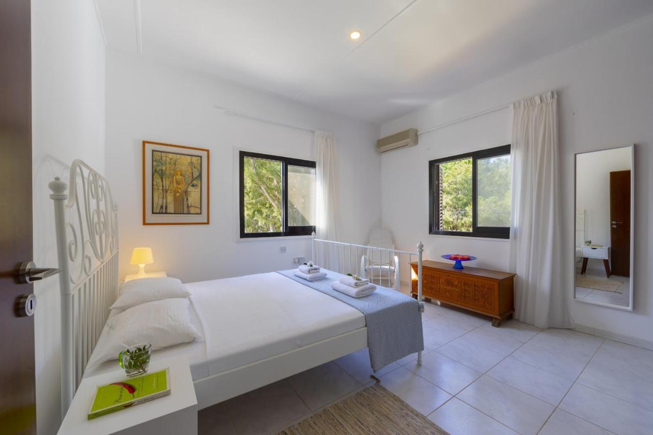 Villa Ammos Sea View *