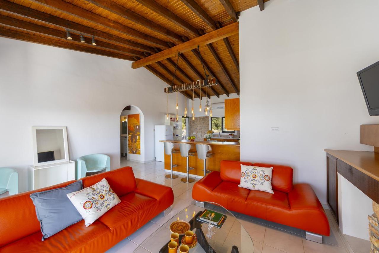 Villa Ammos Sea View *