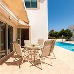 Villa Carolina